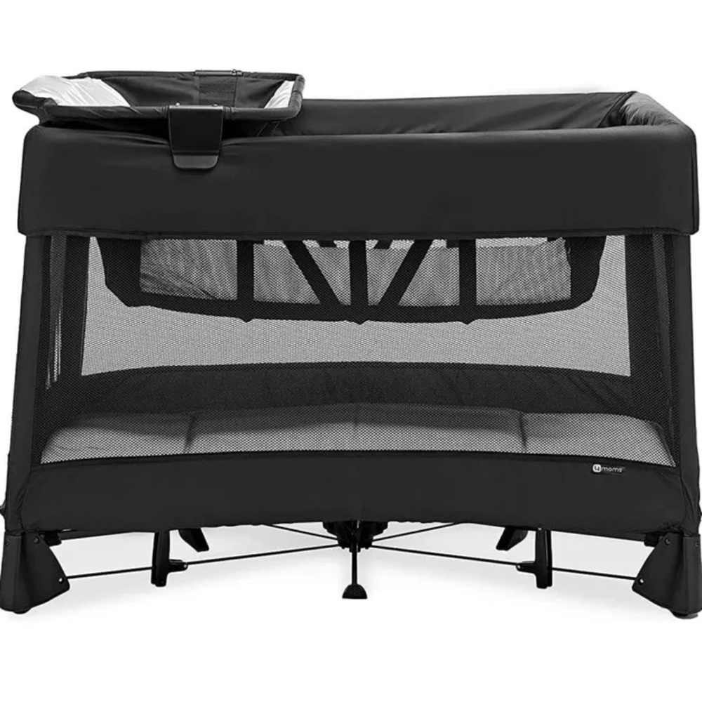 4moms Breeze Plus Portable Playard Removable Bassinet Changing Table